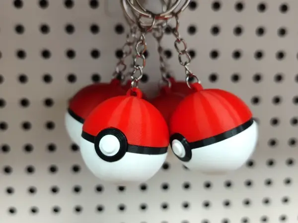Pokeball Keychain – 3D Printed Pokémon Keyring for Fans - Image 2